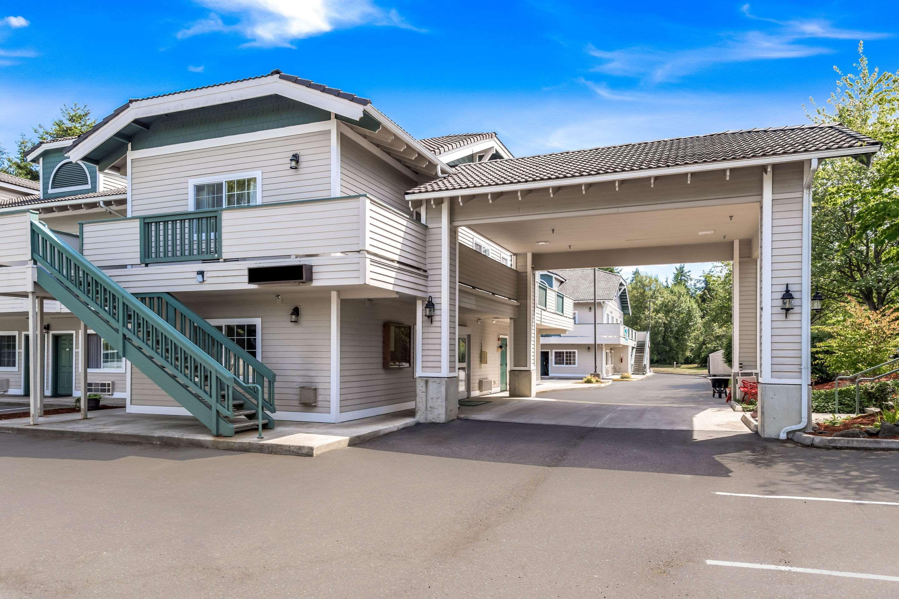 Quality Inn & Suites Bainbridge Island Exterior foto